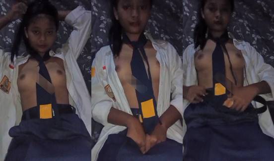 Bokeb remas susu smp pakai seragam sekolah