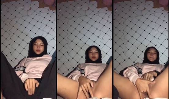 Bokebjilbab hitam smp nakal colmek malay