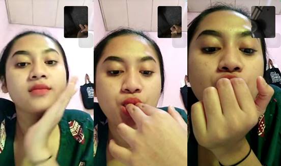 Bokep vcs malay temenin pacar abg ngocok