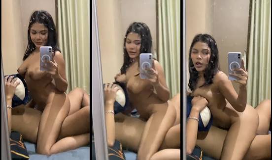 Bokep susu tobrut bugil wot pamer iphone