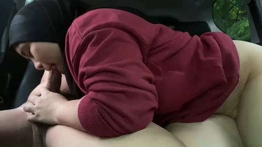 Video bokep jilbab malay main dalam mobil