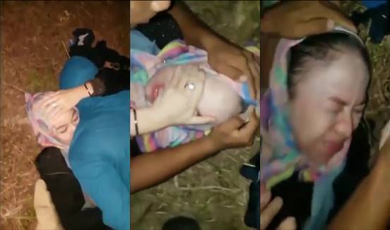 Bokep jilbab diperkosa rame rame katanya jangan
