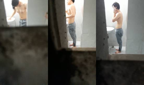 Bokep ngintip susu abg teman kost selesai mandi