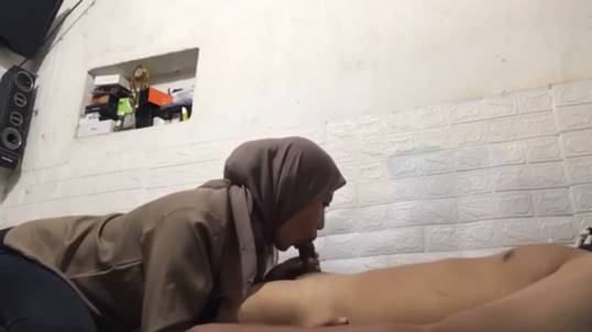 Bokep jilbab outdoor mahasiswi simpanan om om